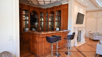 Enlarge photo 34