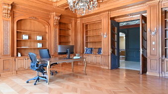 Enlarge photo 44