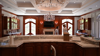 Enlarge photo 47