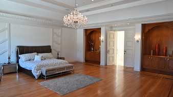 Enlarge photo 61