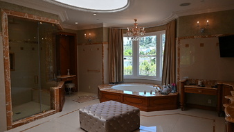Enlarge photo 65