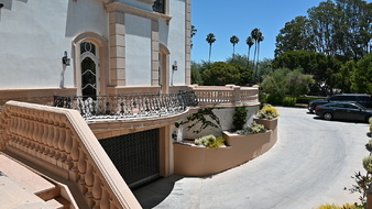 Enlarge photo 89