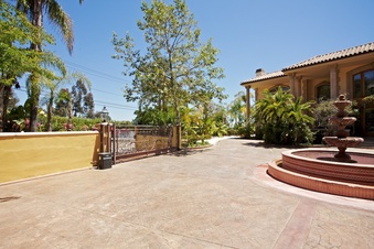 Enlarge photo 2