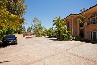 Thornhill Mansion 