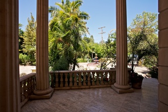 Enlarge photo 13