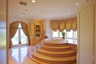 Enlarge photo 103