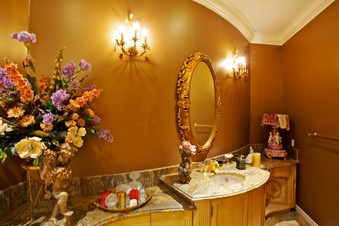 Enlarge photo 108