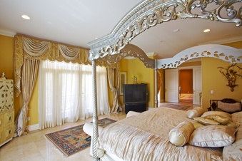Enlarge photo 117
