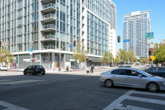 Enlarge photo 2