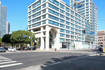 Enlarge photo 4