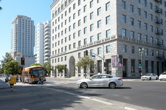 Enlarge photo 11