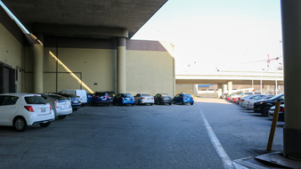 Enlarge photo 16