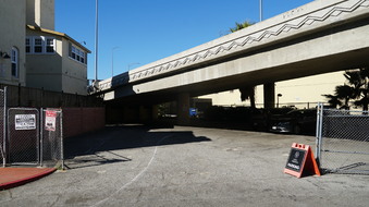 Enlarge photo 12
