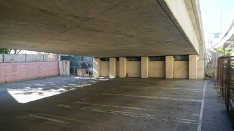Enlarge photo 17