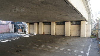 Enlarge photo 18