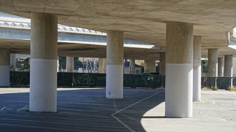 Enlarge photo 83