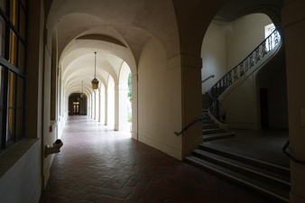 Enlarge photo 59