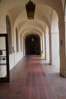 Enlarge photo 68