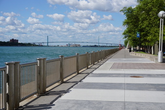 Enlarge photo 21