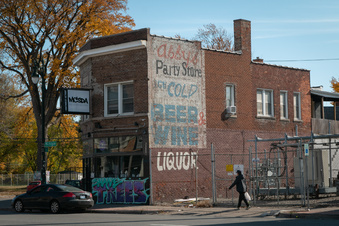 Enlarge photo 51