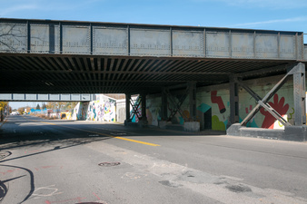 Enlarge photo 69