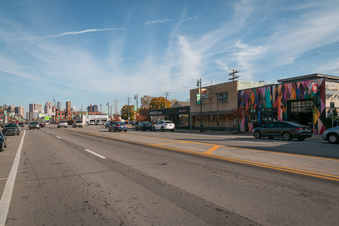 Enlarge photo 33