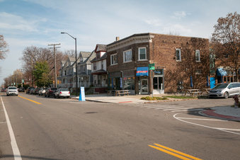 Enlarge photo 71