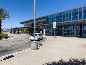 Van Nuys Fly Away Bus Terminal