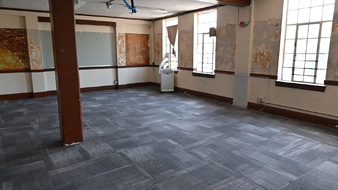 Enlarge photo 57