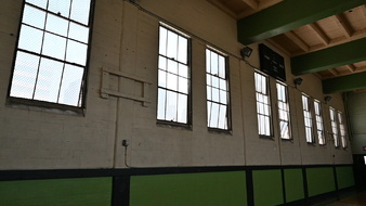 Enlarge photo 83