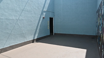 Enlarge photo 107