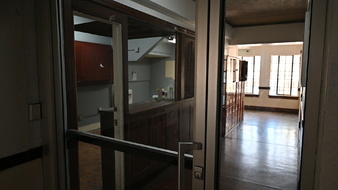 Enlarge photo 103