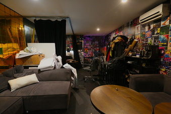 Enlarge photo 33