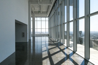 Enlarge photo 38