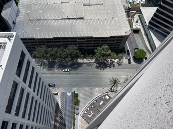Enlarge photo 18