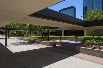 Enlarge photo 32