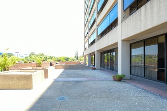 Enlarge photo 37