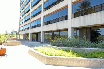 Enlarge photo 38