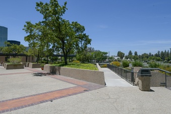 Enlarge photo 48