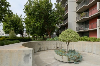 Enlarge photo 35