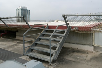 Enlarge photo 51
