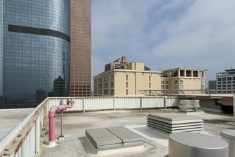 Enlarge photo 62