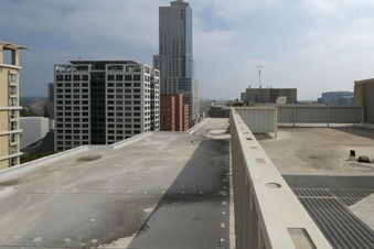 Enlarge photo 64