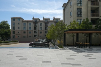 Enlarge photo 34