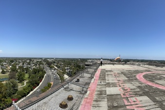Enlarge photo 45