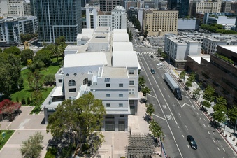 Enlarge photo 26