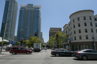 Enlarge photo 37