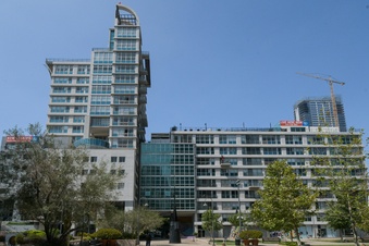 Enlarge photo 59