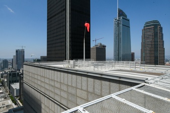 Enlarge photo 32