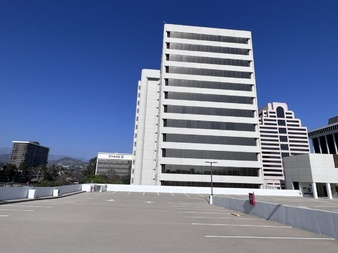 Enlarge photo 32